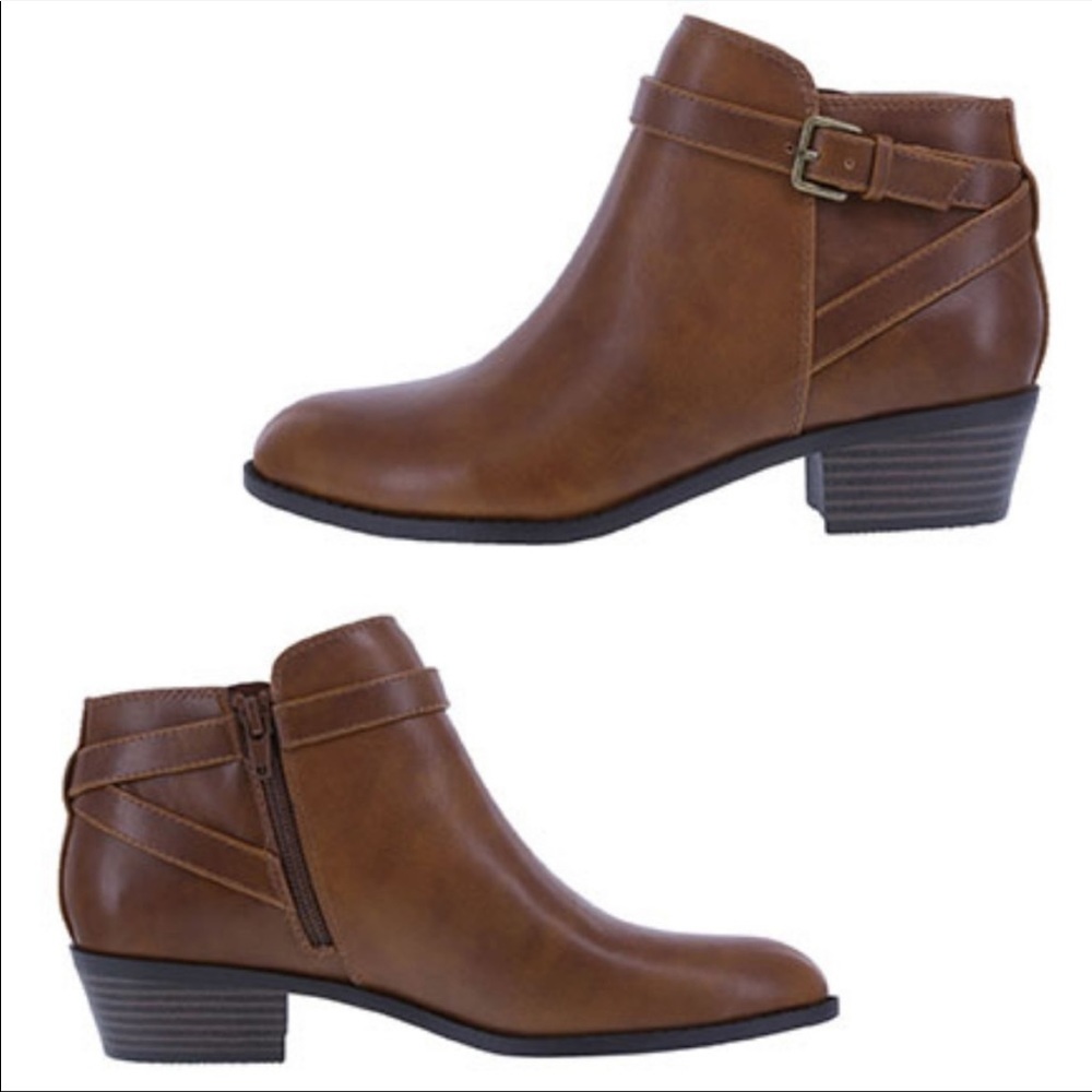 American Eagle Ankle Boots - Picture 1 of 9